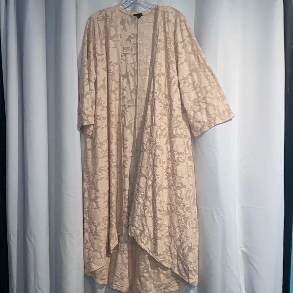 Cream Lace Kimono from Torrid Size 1